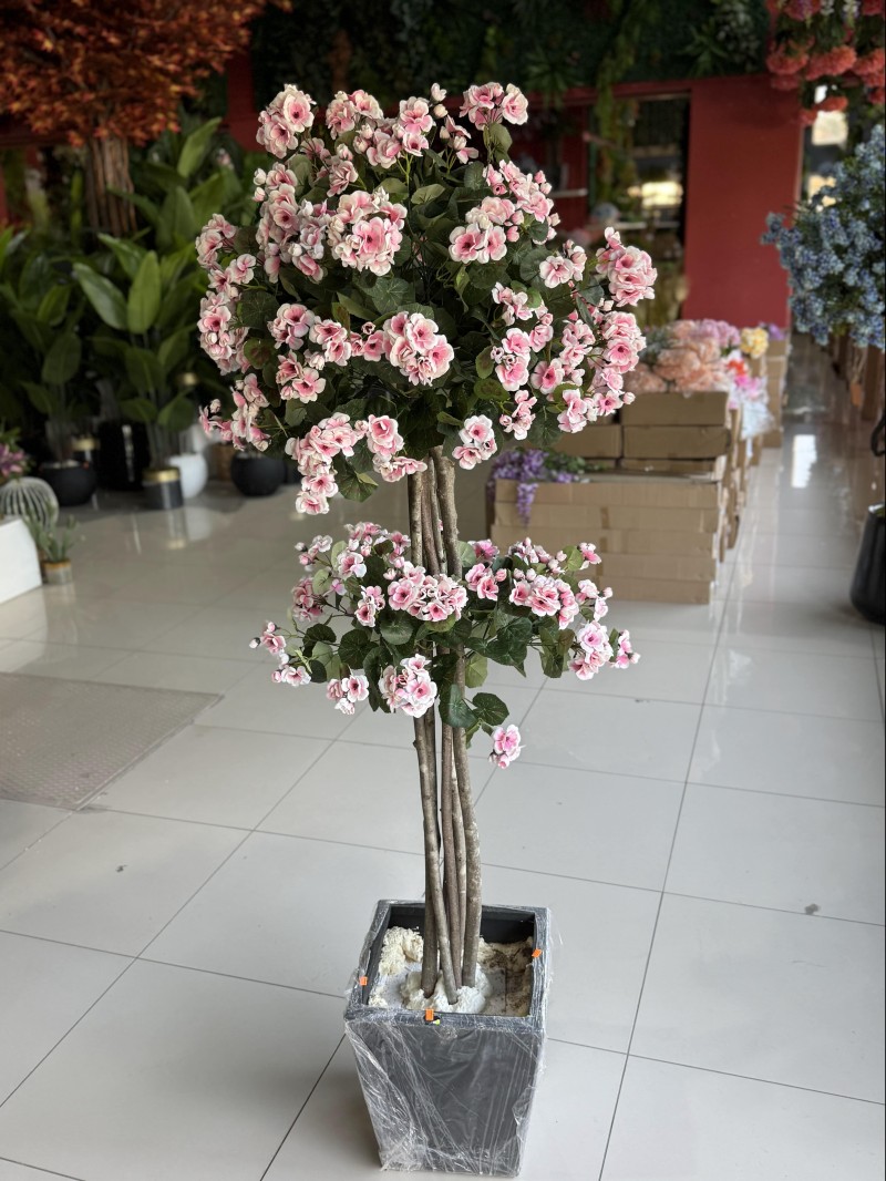 YNC-200 Pembe Sardunya Yapay Ağaç – 180 cm | Yumuşak ve Romantik Dekoratif Dokunuş